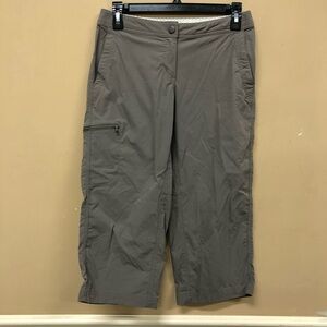 LL Bean Nylon Spandex Hiking Capris 4 Petite